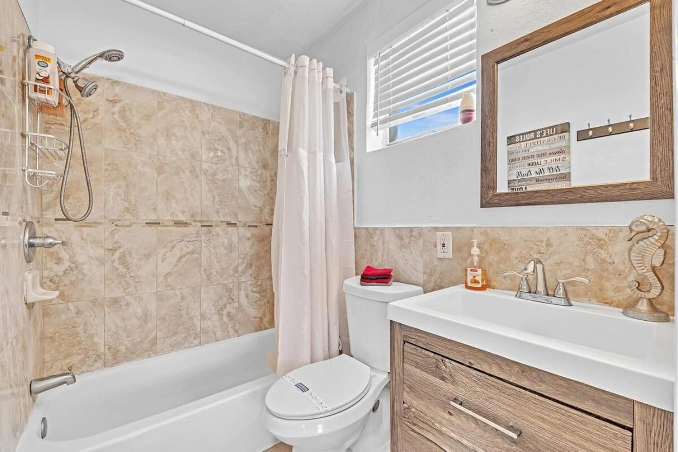 Hollywood Vacation Mins To Beach & Hard Rock #193 Appartement Buitenkant foto